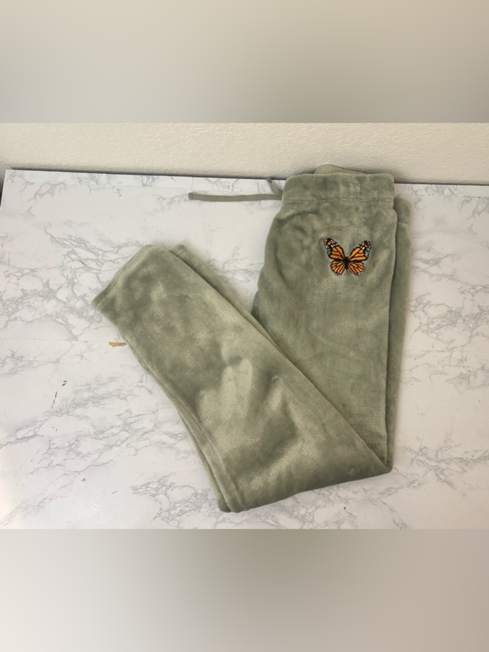 Fifth Sun Plush Velvet Butterfly Embroidered Womens L Joggers Lounge Pants